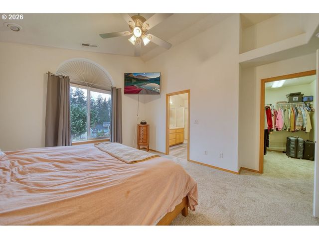 34672 CASCADE St, St Helens, OR 97051