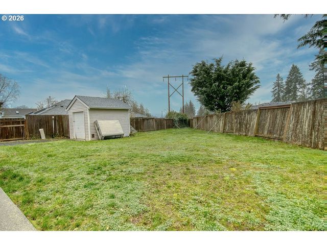 34672 CASCADE St, St Helens, OR 97051