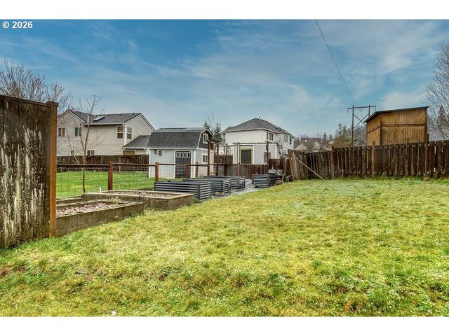 34672 CASCADE St, St Helens, OR 97051