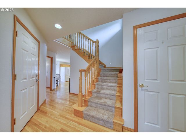 34672 CASCADE St, St Helens, OR 97051