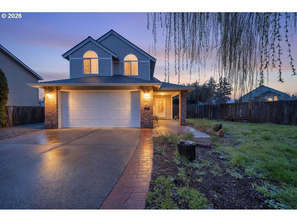 34672 CASCADE St, St Helens, OR 97051