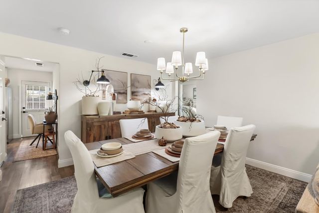 5331 Standish Rd, Sacramento, CA 95820