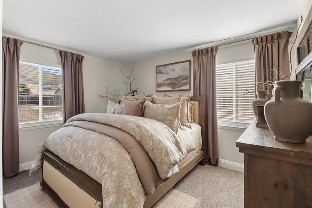 5331 Standish Rd, Sacramento, CA 95820