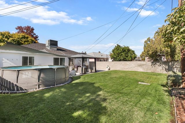 5331 Standish Rd, Sacramento, CA 95820