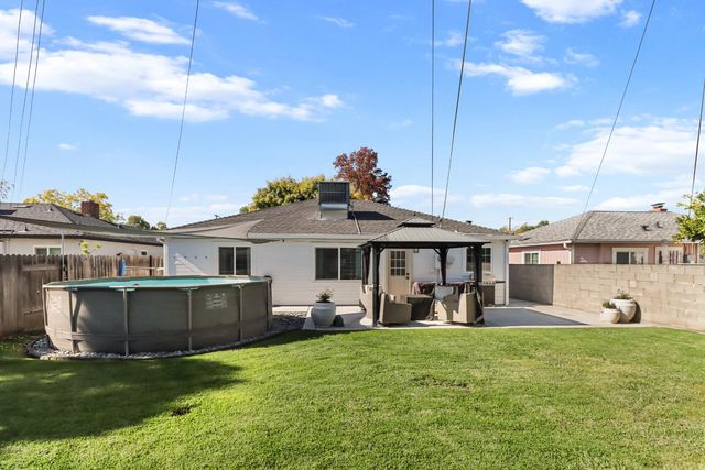 5331 Standish Rd, Sacramento, CA 95820