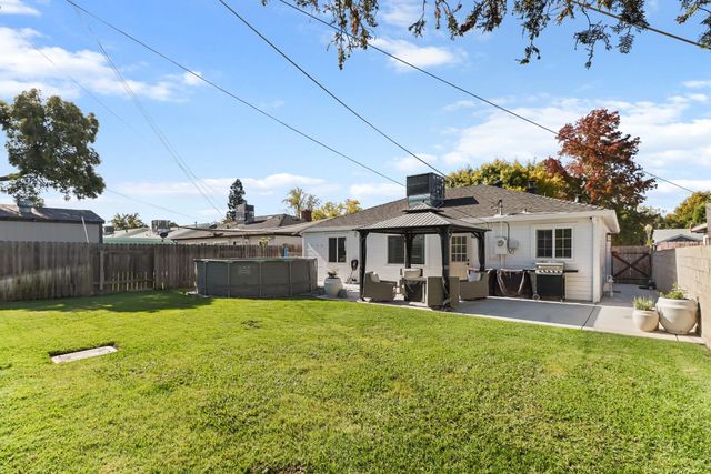 5331 Standish Rd, Sacramento, CA 95820