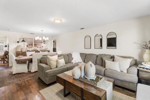 5331 Standish Rd, Sacramento, CA 95820