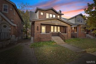 4240 Ellenwood Avenue, St Louis, MO 63116