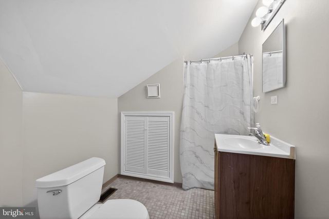 236 WINONA AVE, Holmes, PA 19043