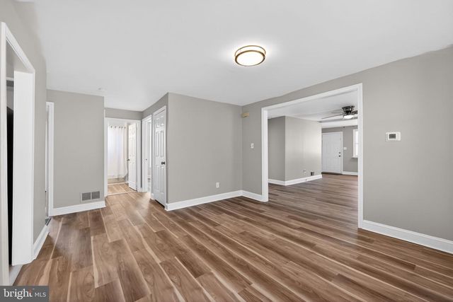 236 WINONA AVE, Holmes, PA 19043