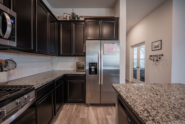 4911 Ranahan Pass, St Hedwig, TX 78152