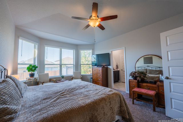 4911 Ranahan Pass, St Hedwig, TX 78152