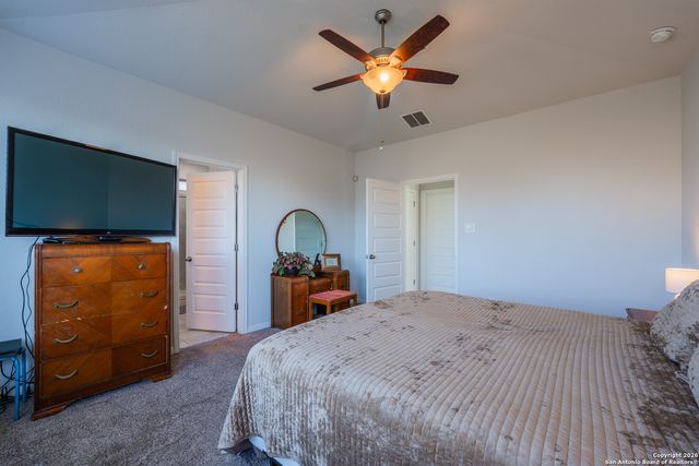 4911 Ranahan Pass, St Hedwig, TX 78152