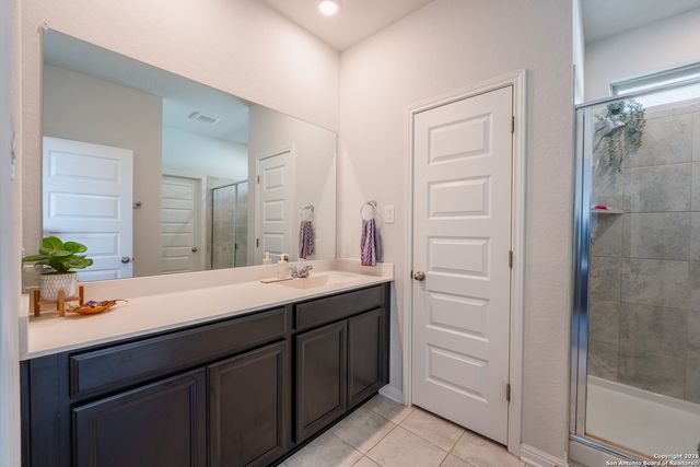 4911 Ranahan Pass, St Hedwig, TX 78152