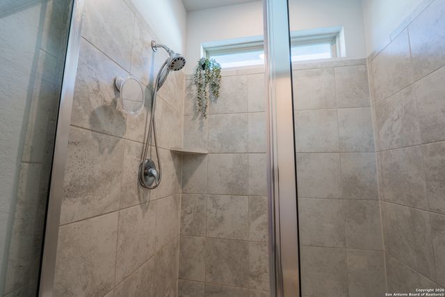 4911 Ranahan Pass, St Hedwig, TX 78152