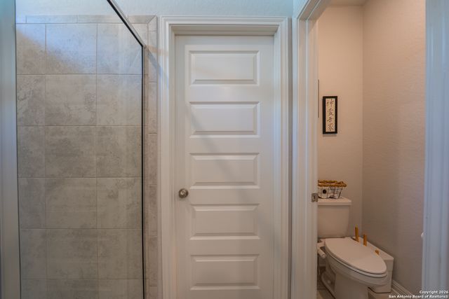 4911 Ranahan Pass, St Hedwig, TX 78152