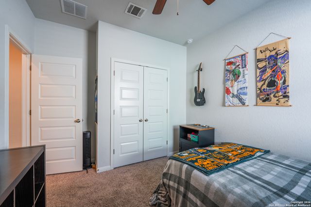 4911 Ranahan Pass, St Hedwig, TX 78152