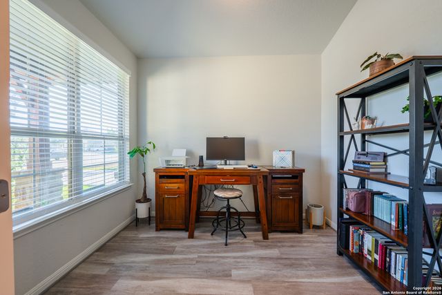 4911 Ranahan Pass, St Hedwig, TX 78152