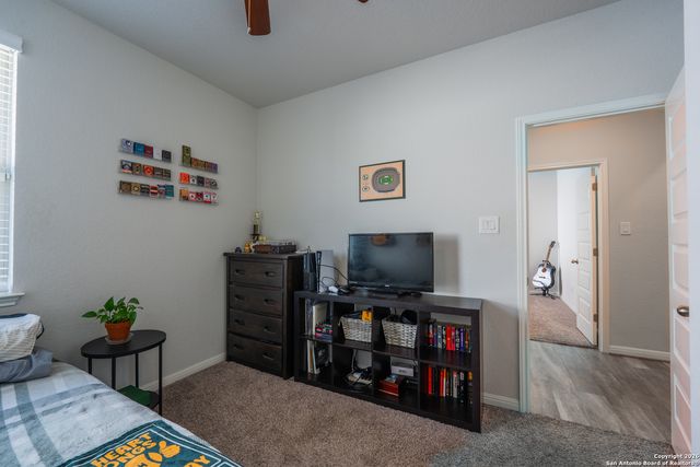 4911 Ranahan Pass, St Hedwig, TX 78152