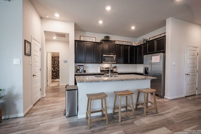 4911 Ranahan Pass, St Hedwig, TX 78152