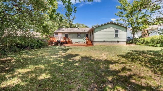1528 W Day Street, Denison, TX 75020