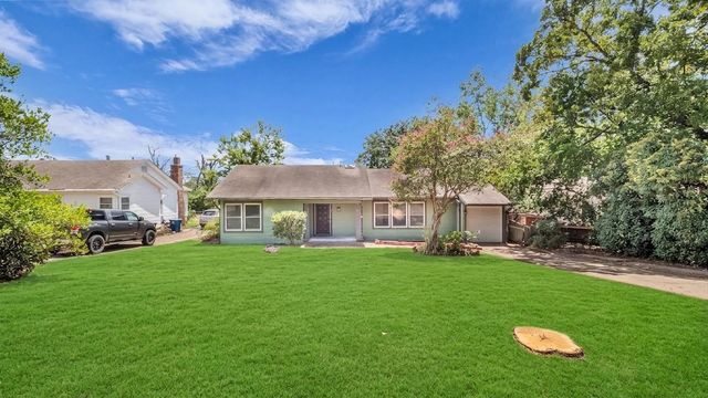 1528 W Day Street, Denison, TX 75020