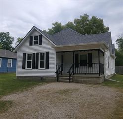 307 Walnut Street, Wellsville, KS 66092