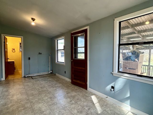 3754 Aedc Rd, Winchester, TN 37398