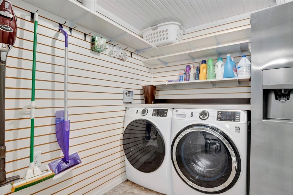 Image 26 of property listing at 619 GATLIN AVENUE, Orlando, FL 32806