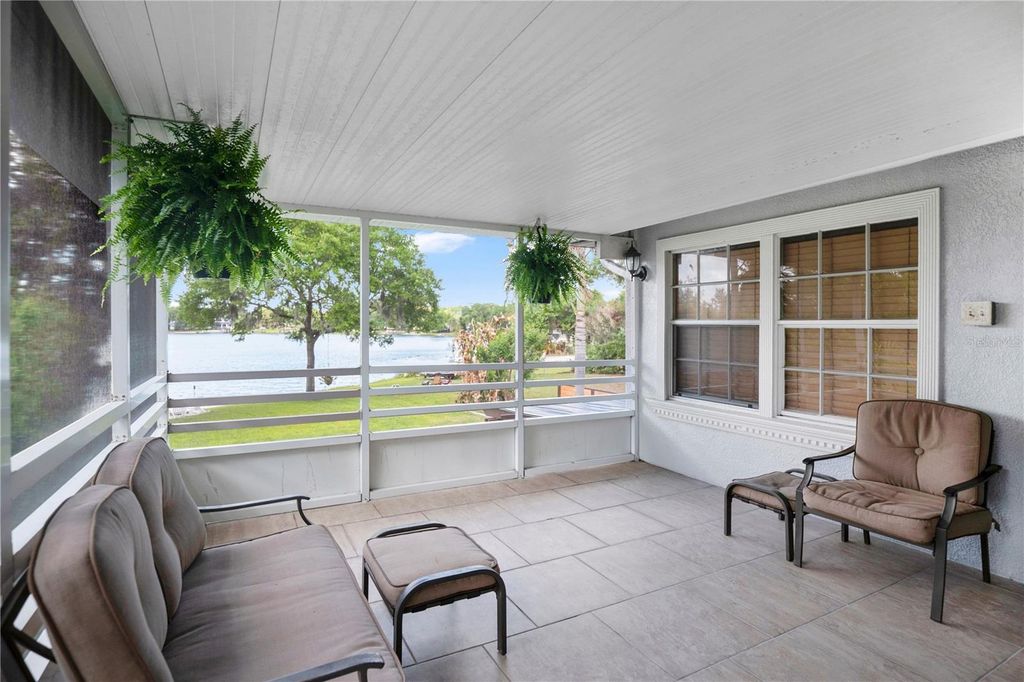 Image 4 of property listing at 619 GATLIN AVENUE, Orlando, FL 32806