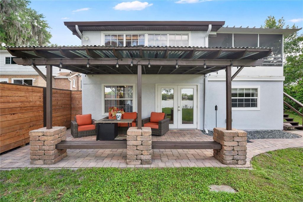 Image 35 of property listing at 619 GATLIN AVENUE, Orlando, FL 32806