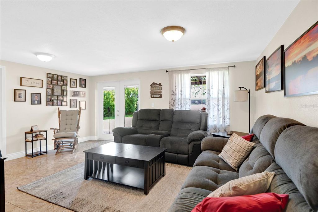 Image 10 of property listing at 619 GATLIN AVENUE, Orlando, FL 32806