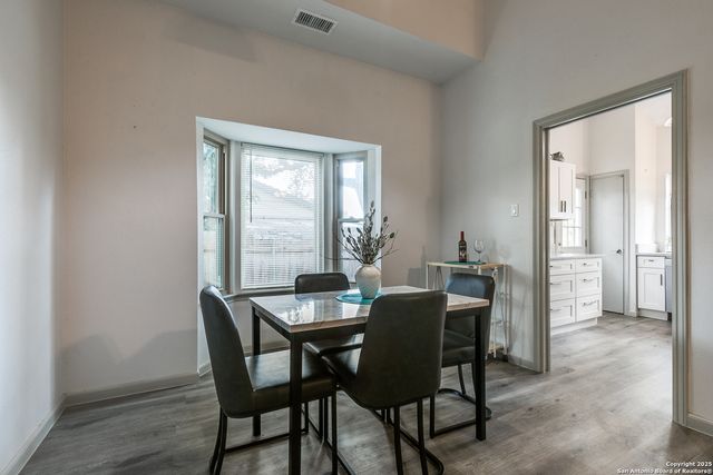 6500 Honey HL, San Antonio, TX 78229
