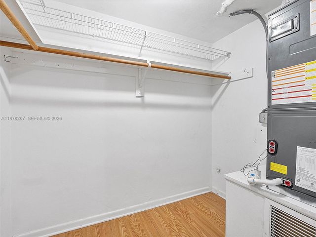 2050 NE 39th St W212, Lighthouse Point, FL 33064