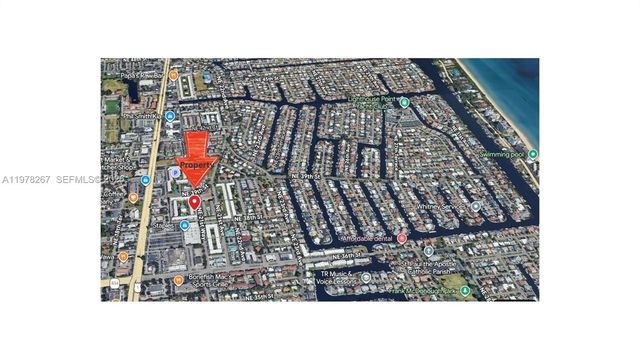 2050 NE 39th St W212, Lighthouse Point, FL 33064