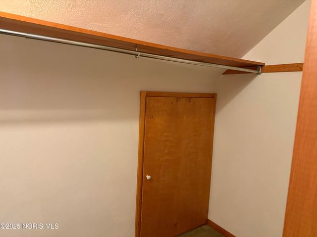 2434 Roseann Drive, Toledo, OH 43611