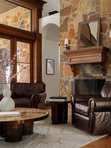 17743 W Reed Parks RD, Jonestown, TX 78645