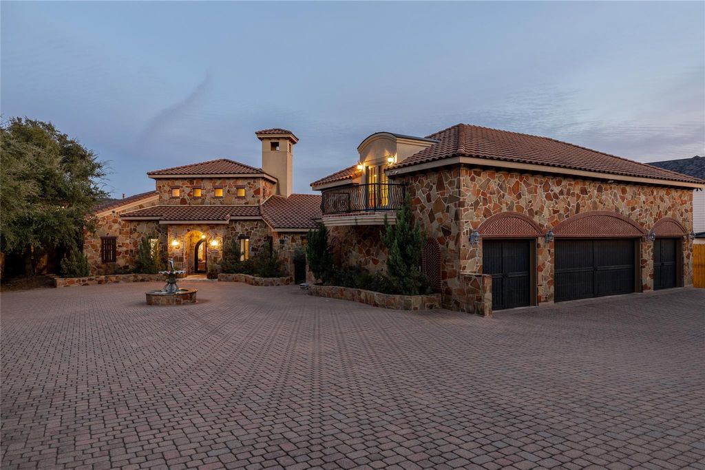 17743 W Reed Parks RD, Jonestown, TX 78645