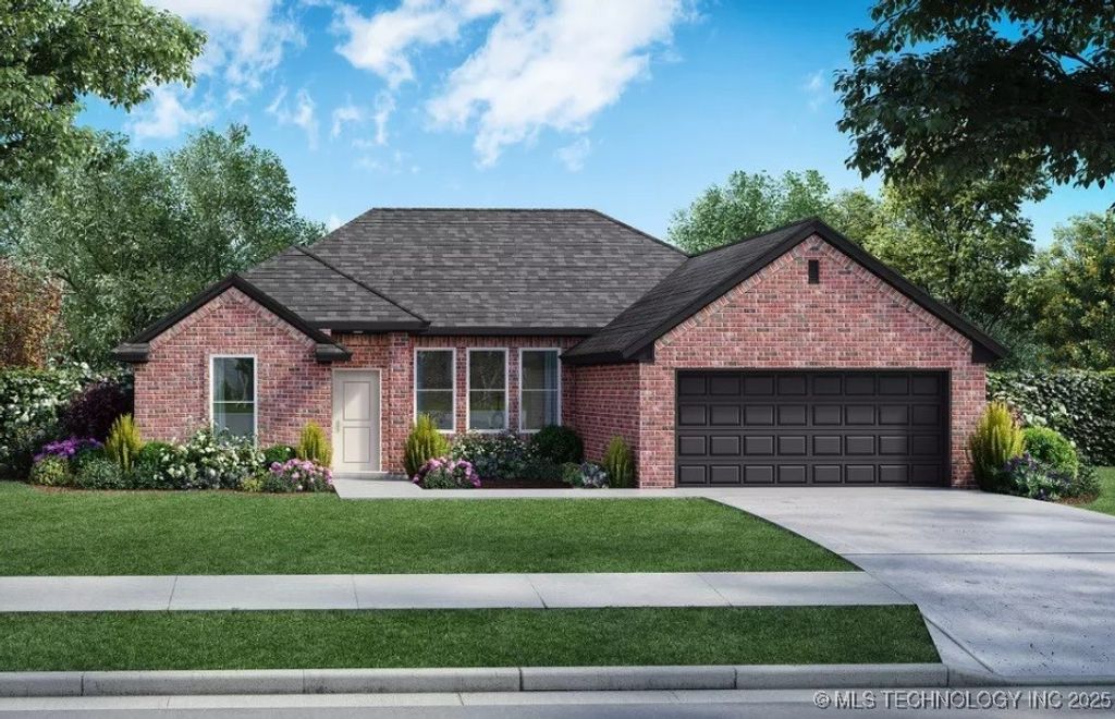 103 S 26th Street, Collinsville, OK 74021
