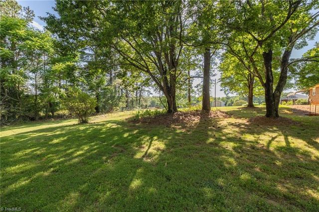 1130 Nc Highway 770, Mayodan, NC 27027