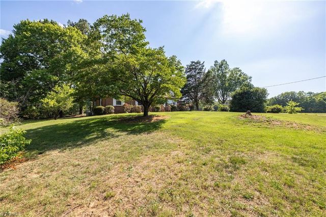 1130 Nc Highway 770, Mayodan, NC 27027