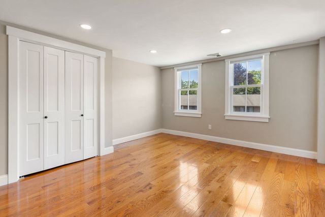 69 North St 69, Hingham, MA 02043