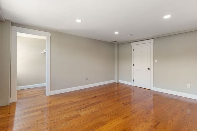 69 North St 69, Hingham, MA 02043
