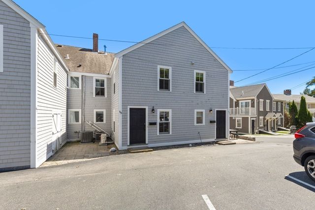 69 North St 69, Hingham, MA 02043