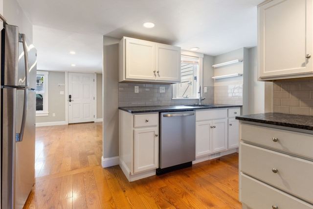 69 North St 69, Hingham, MA 02043