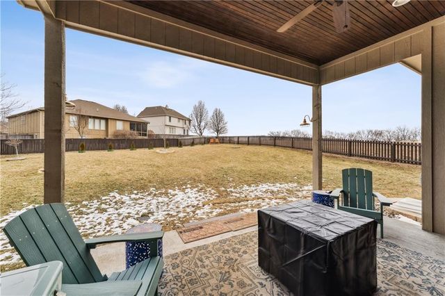 20136 W 224th Terrace, Spring Hill, KS 66083