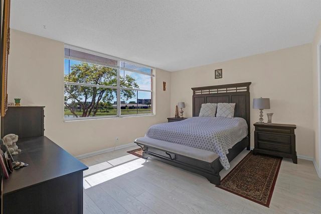 14575 Bonaire Boulevard 202, Delray Beach, FL 33446