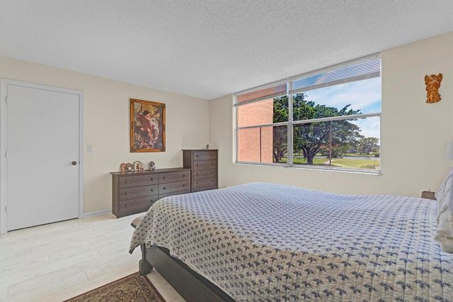 14575 Bonaire Boulevard 202, Delray Beach, FL 33446