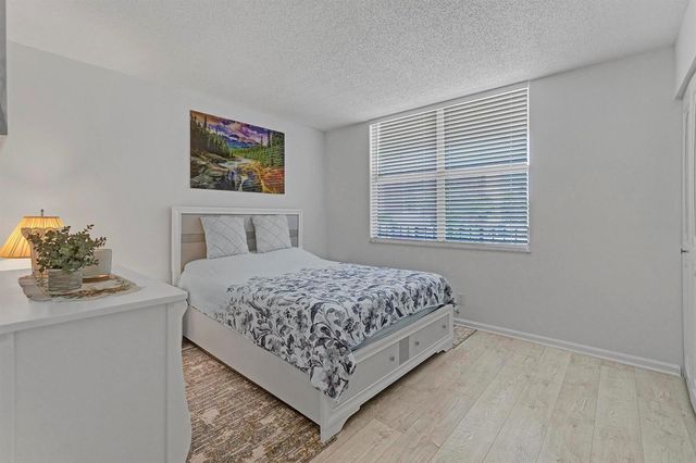 14575 Bonaire Boulevard 202, Delray Beach, FL 33446