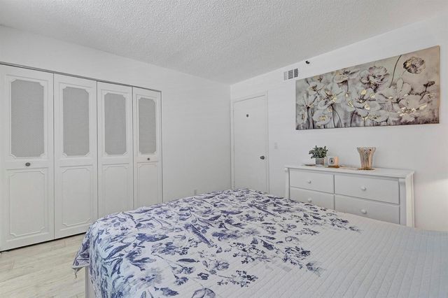 14575 Bonaire Boulevard 202, Delray Beach, FL 33446